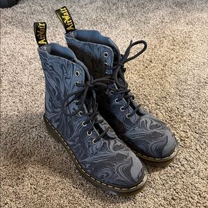 Dr Martens black and grey tie dyed size 7